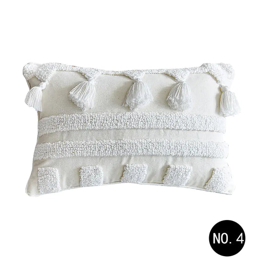Nordic Throw Pillow – Moroccan-Inspired Elegance for Your Home